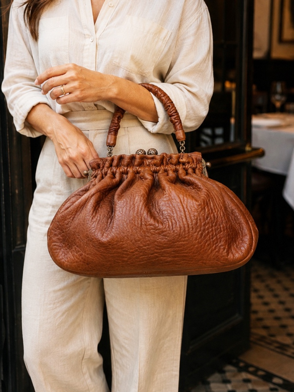 NWOT Clara Kasavina Handmade USA Brown Leather Kiss Lock Ruffle Handbag Purse